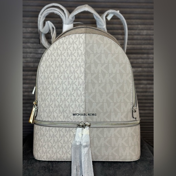 Michael kors Rhea Signature Logo Medium  Logo Backpack - Picture 1 of 8
